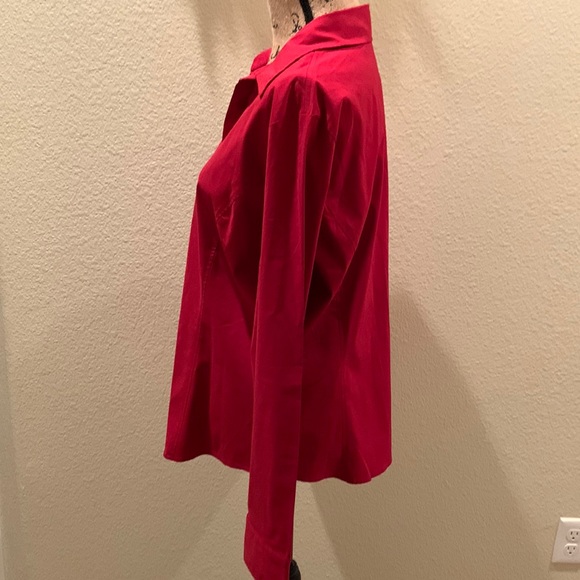 Women’s New York & Co Collar Button Down Long Sleeve Top - Picture 6 of 9